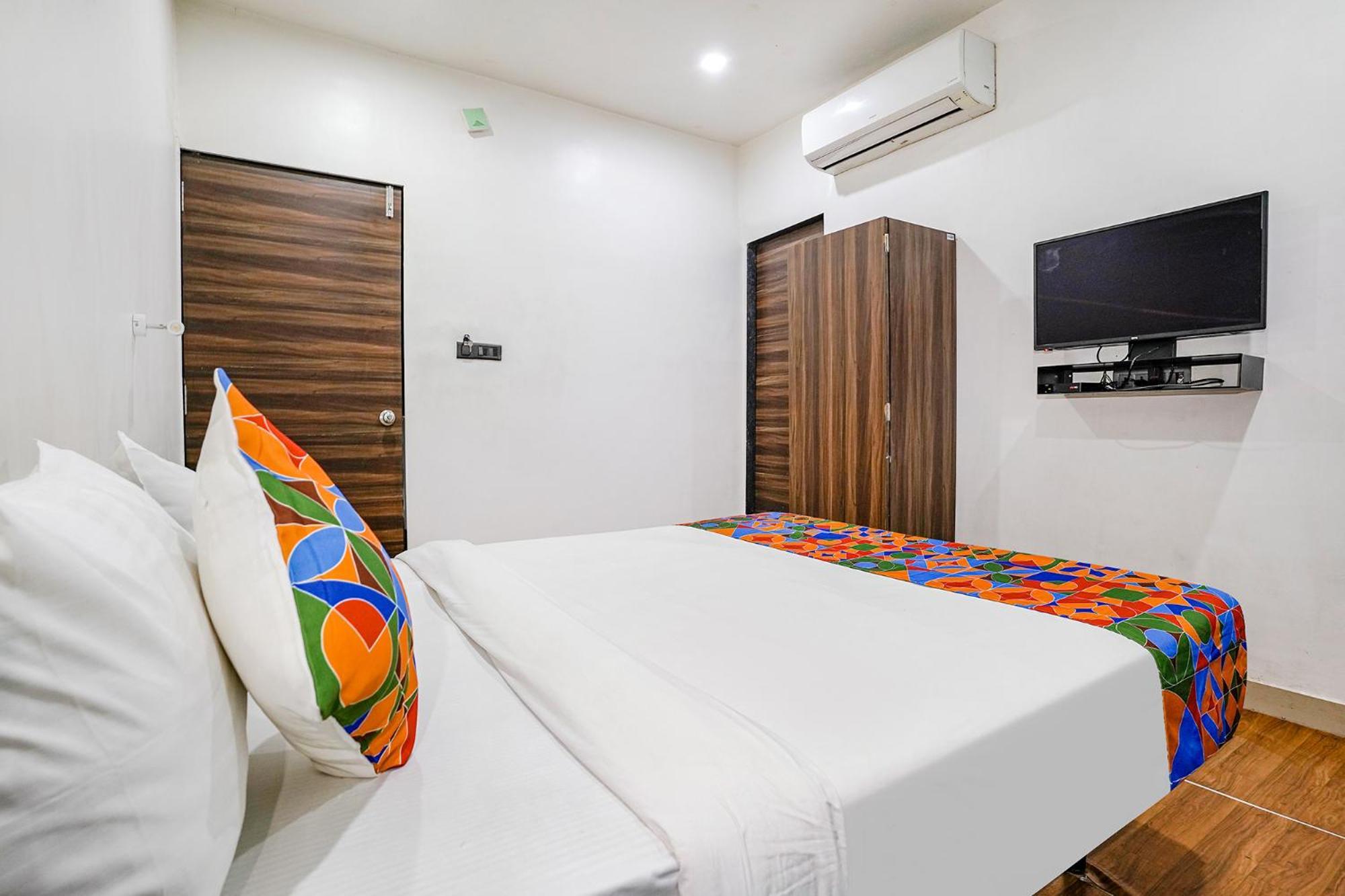 Fabhotel Lotus I Surat Exterior foto