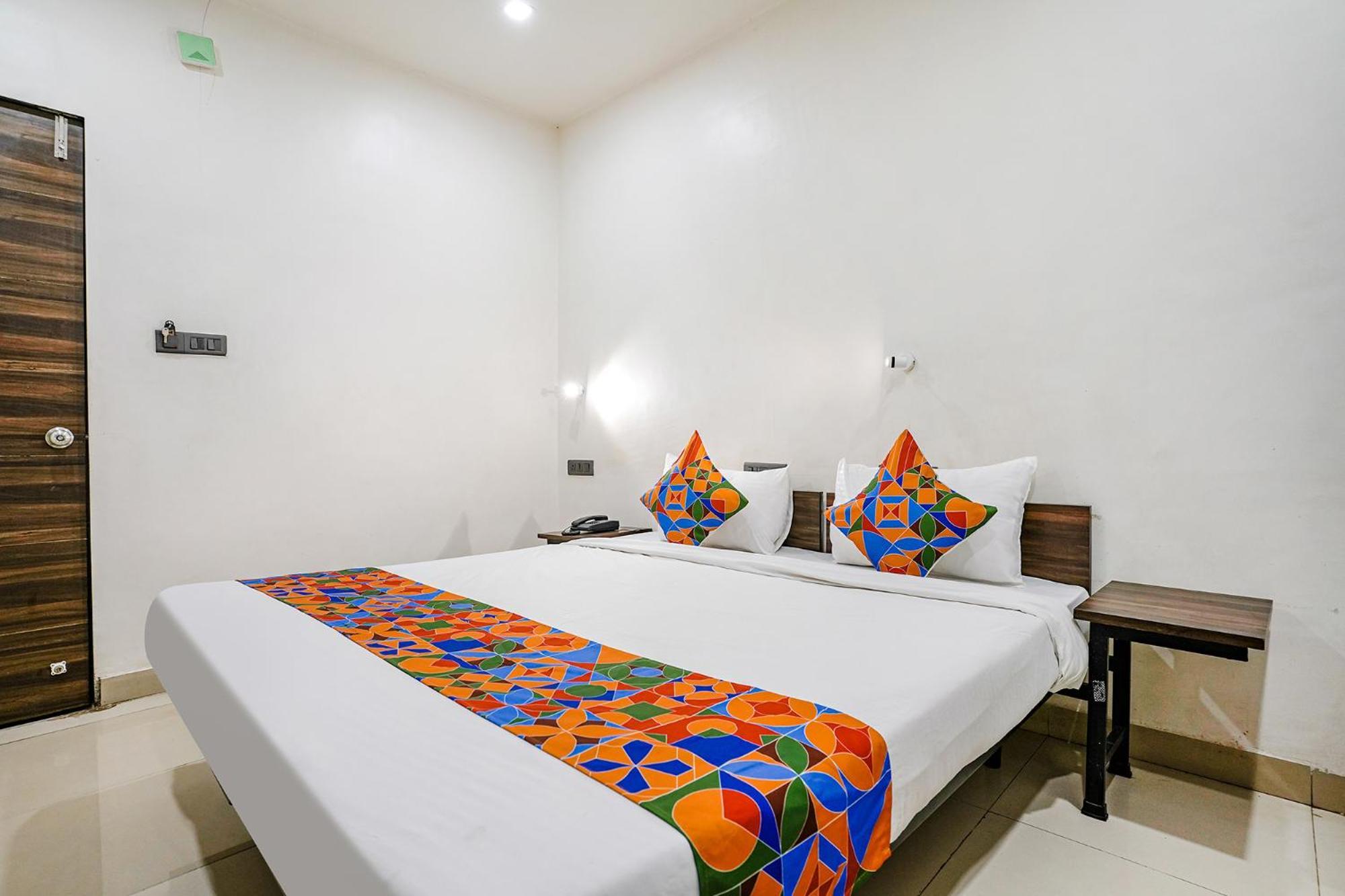 Fabhotel Lotus I Surat Exterior foto
